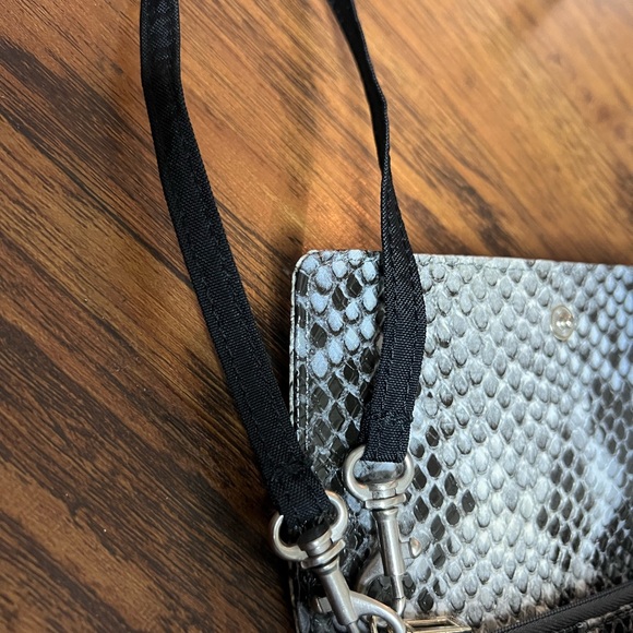 Guess small wallet - Picture 7 of 9